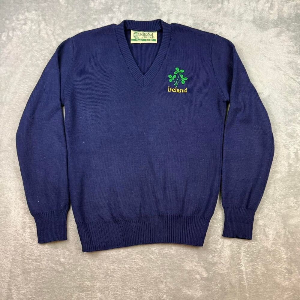 Unbranded Men's Navy and Blue Jumper